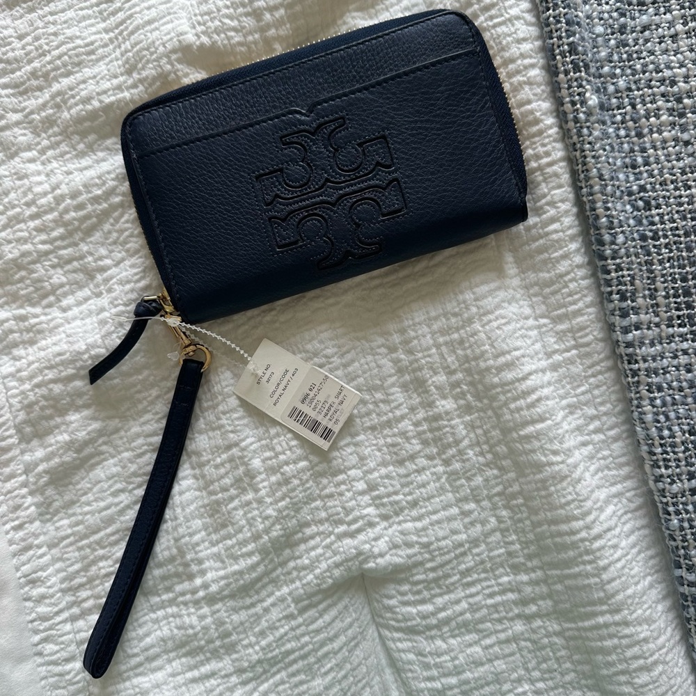 Brand New Tory Burch Navy Blue Wristlet Wallet